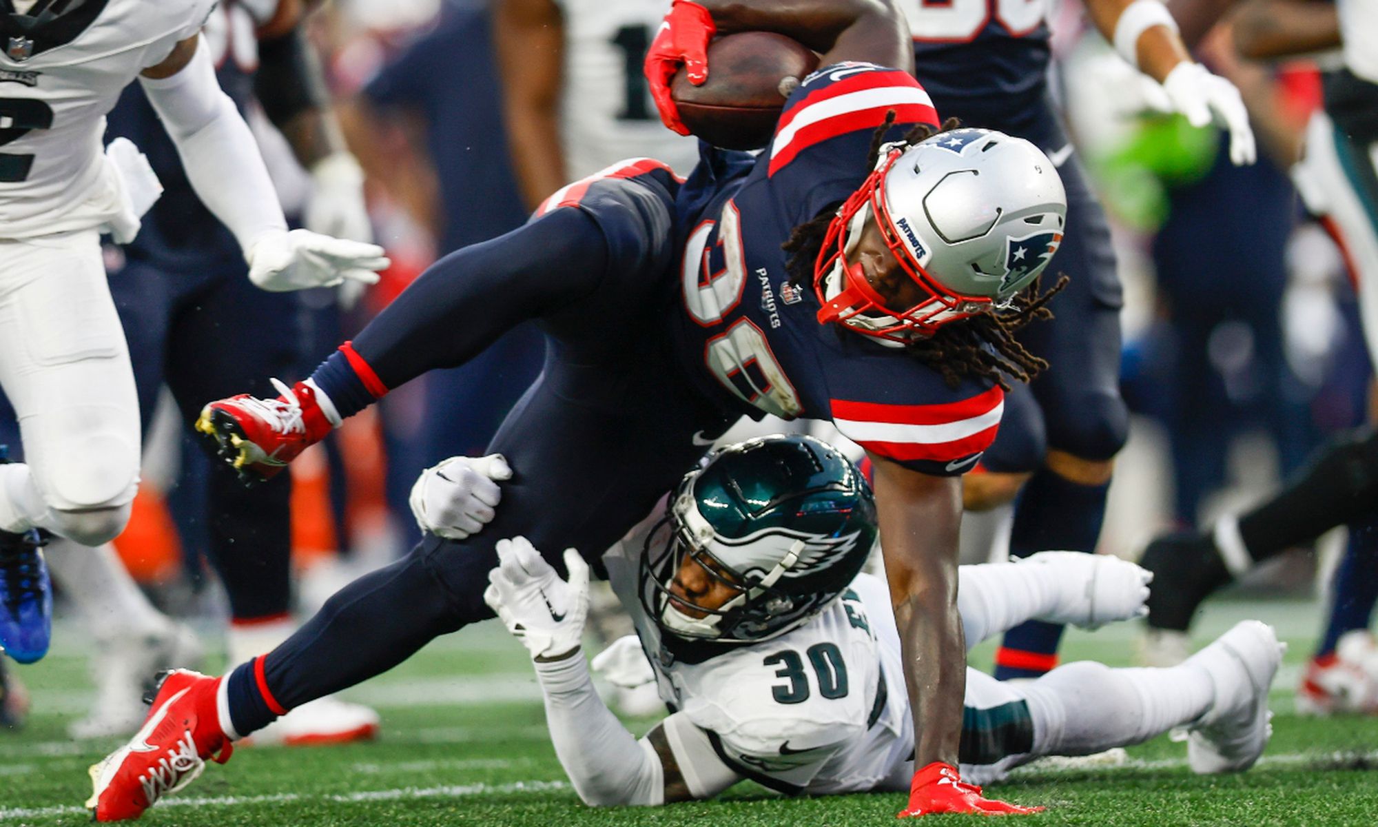 Caesars Sportsbook Promo Code MYBETGET: Bet $50, Get $250 in Bonus Bets for Patriots vs. Dolphins on Sunday Night Football