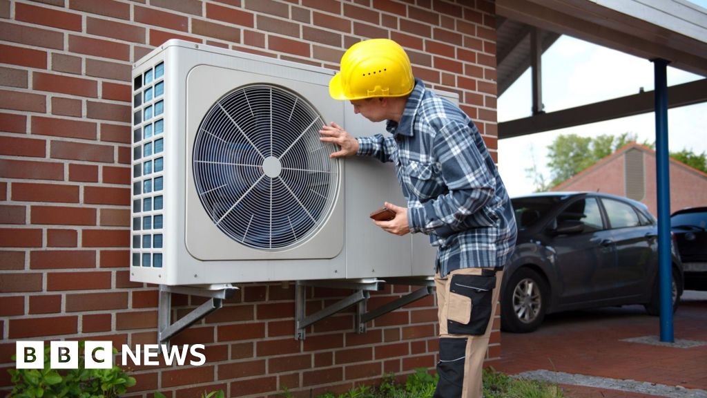 Scotland's plan to install heat pumps 'too slow' – climate advisers
