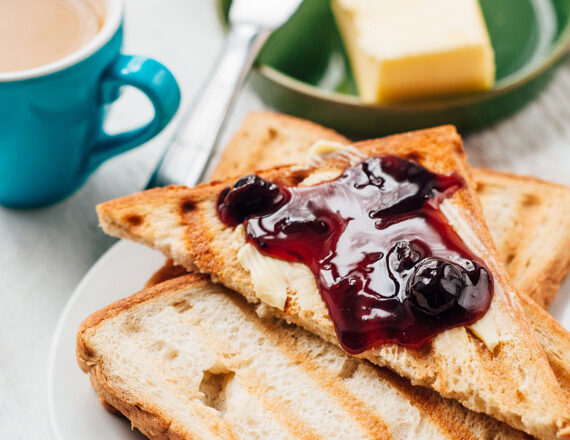 Baby Kale, Mozzarella and Egg Bake