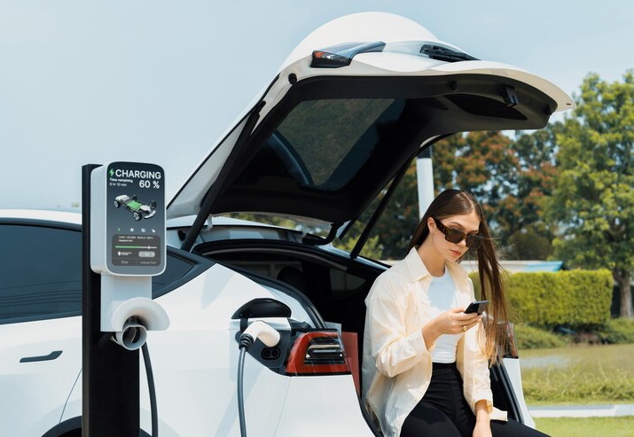 A smarter showroom for the next generation of EV drivers