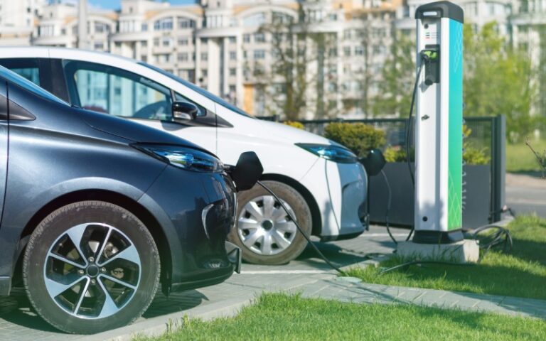 Benefits of Owning an Electric Vehicle