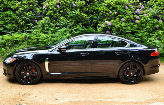 XF-R-Sport-Black-2015-33
