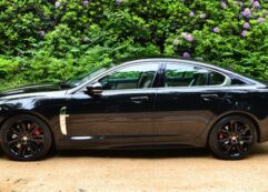 XF-R-Sport-Black-2015-33